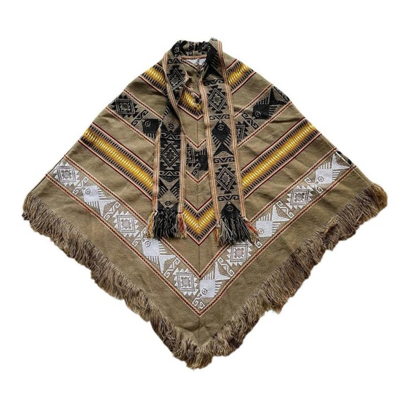 Women's Inca Importing Tan Blanket Poncho Cape Fringed with Fish Design - Picture 3 of 6